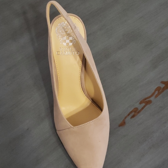 Vince Camuto Slingback Pump - Picture 4 of 5
